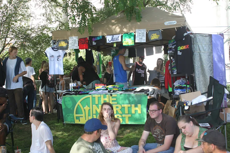 audeos-nwclothing-hempfest-seattle-04