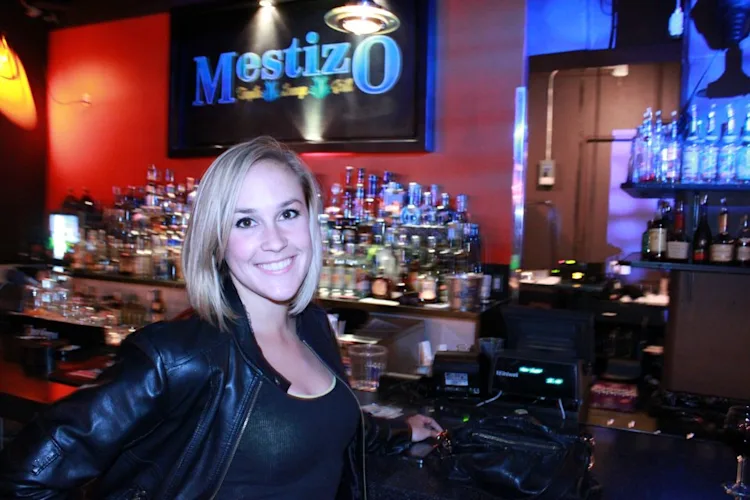 audeos-sunday-night-social-mestizo-04