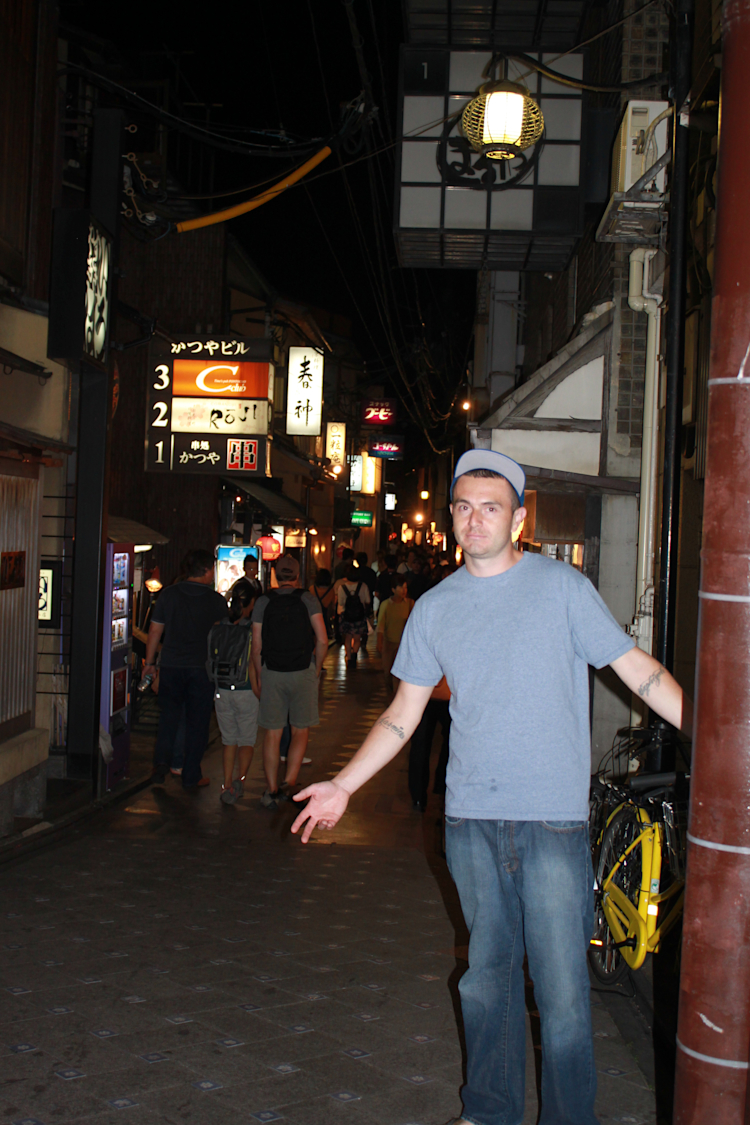 Battle-Of-Beats-In-Tokyo-Japan-ft-DJ-Audeos-02