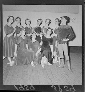 Group of female ballet dancers.