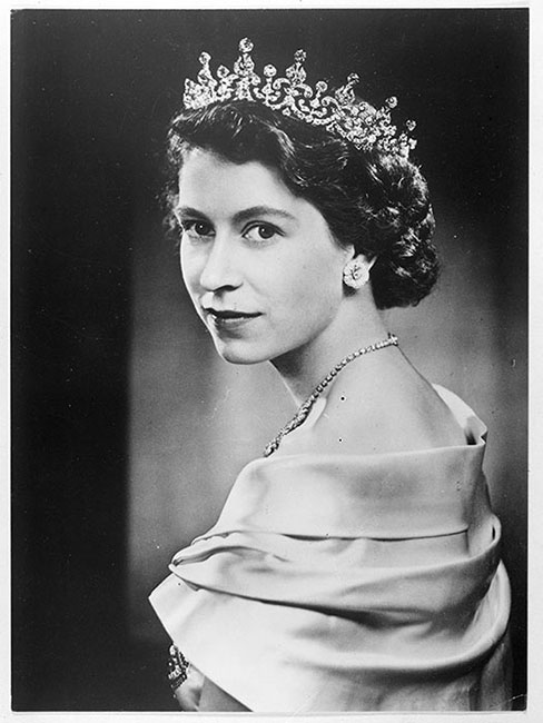 Queen Elizabeth II | National Library of New Zealand