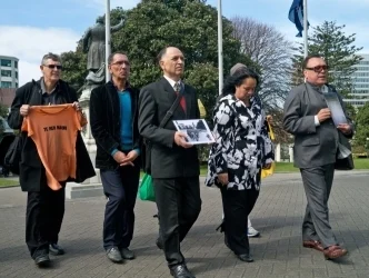 Te Reo Maori Society members attending commemorative reception for 40th anniversary of the presentation of the Maori Language petition to Parliament in 1972. 