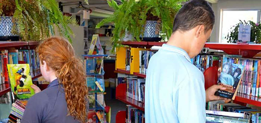 Students in Whangarei Intermediate library