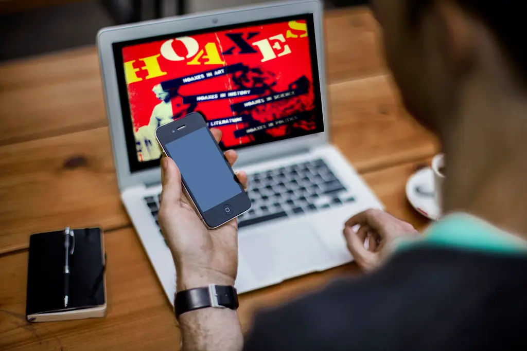 Spot the hoax when evaluating web content 854
