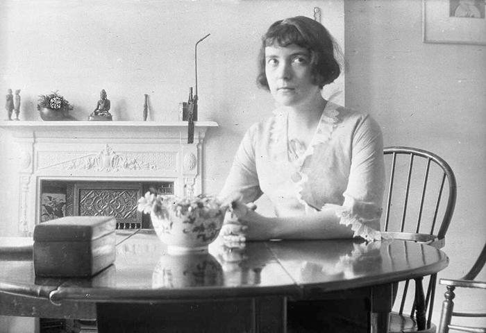Topic Explorer - Katherine Mansfield in her own words | Services to Schools