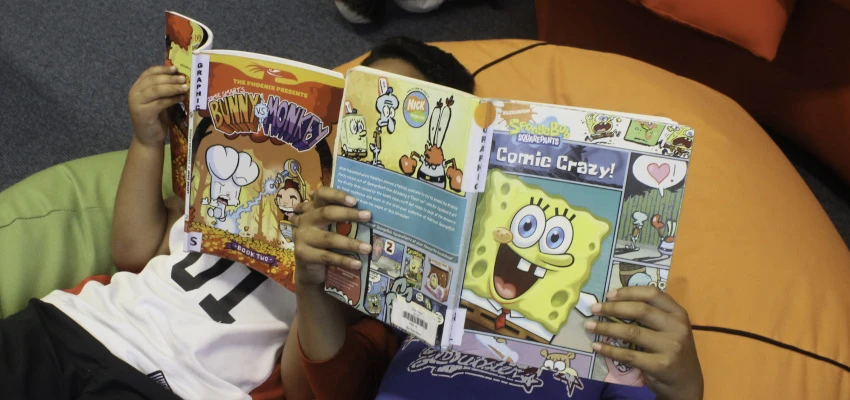 Students love reading graphic novels.