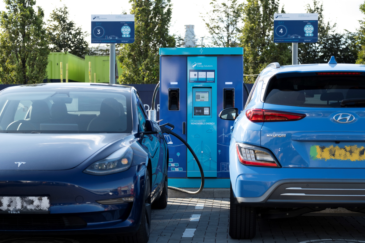 SSE Energy Solutions first ultrarapid EV charging hub