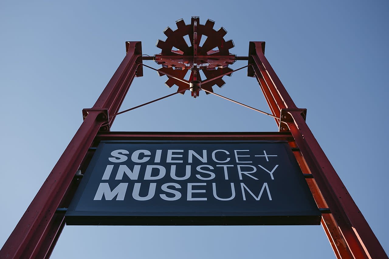 1280px-Science_and_Industry_Museum.jpg