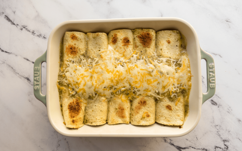 https://images.ctfassets.net/px4cqjx727yq/1zRXlegCHgJV0lH2JxVNDN/aec7ab7a858cd0fa6e0df8a9d0b1ed68/Heyday_Bean___Cheese_Enchiladas-min.png?q=90&w=840