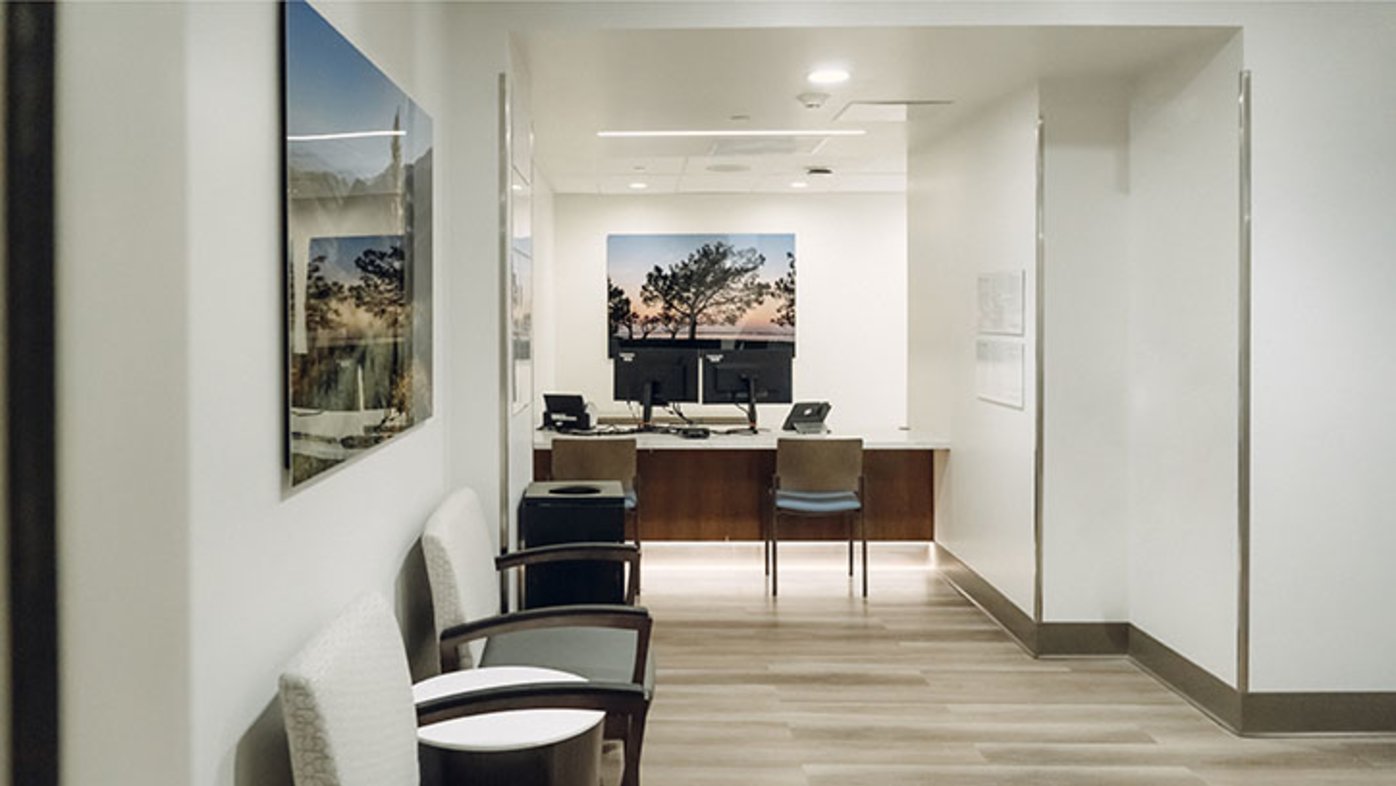 Sharp Chula Vista Cosmetic Lounge - waiting area and reception