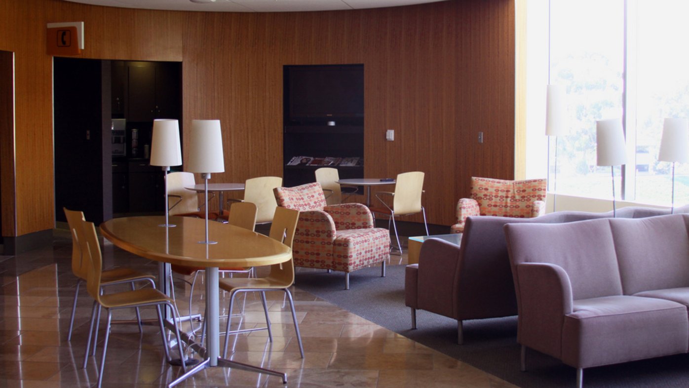 Sharp Memorial Hospital family lounge