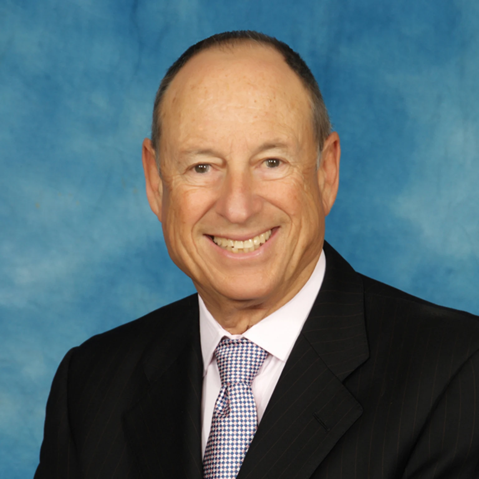 Stephen Cushman headshot