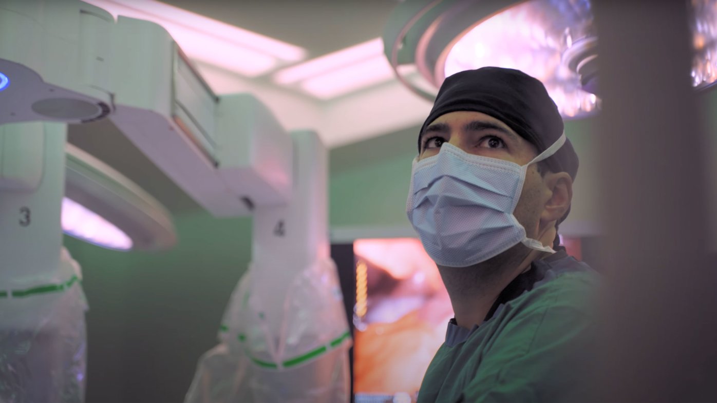 Doctor in mask in operating room.