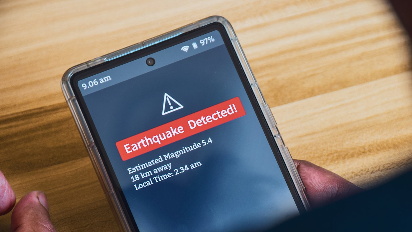 Earthquake warning displayed on a device screen