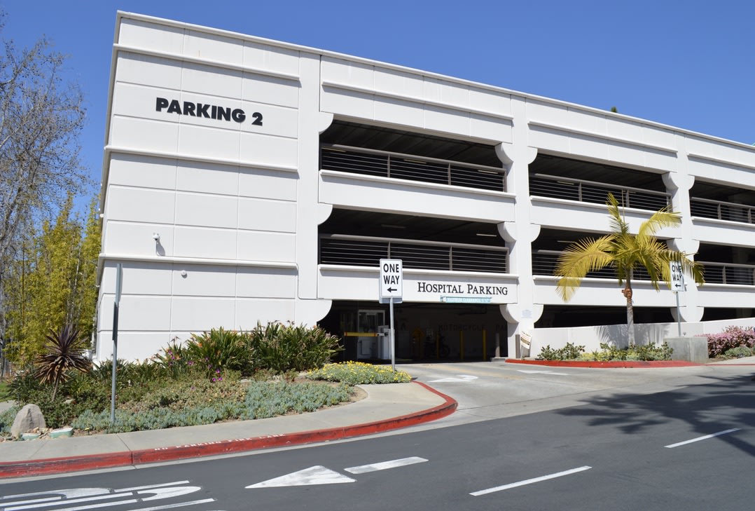 Sharp Grossmont Hospital for Women & Newborns parking garage