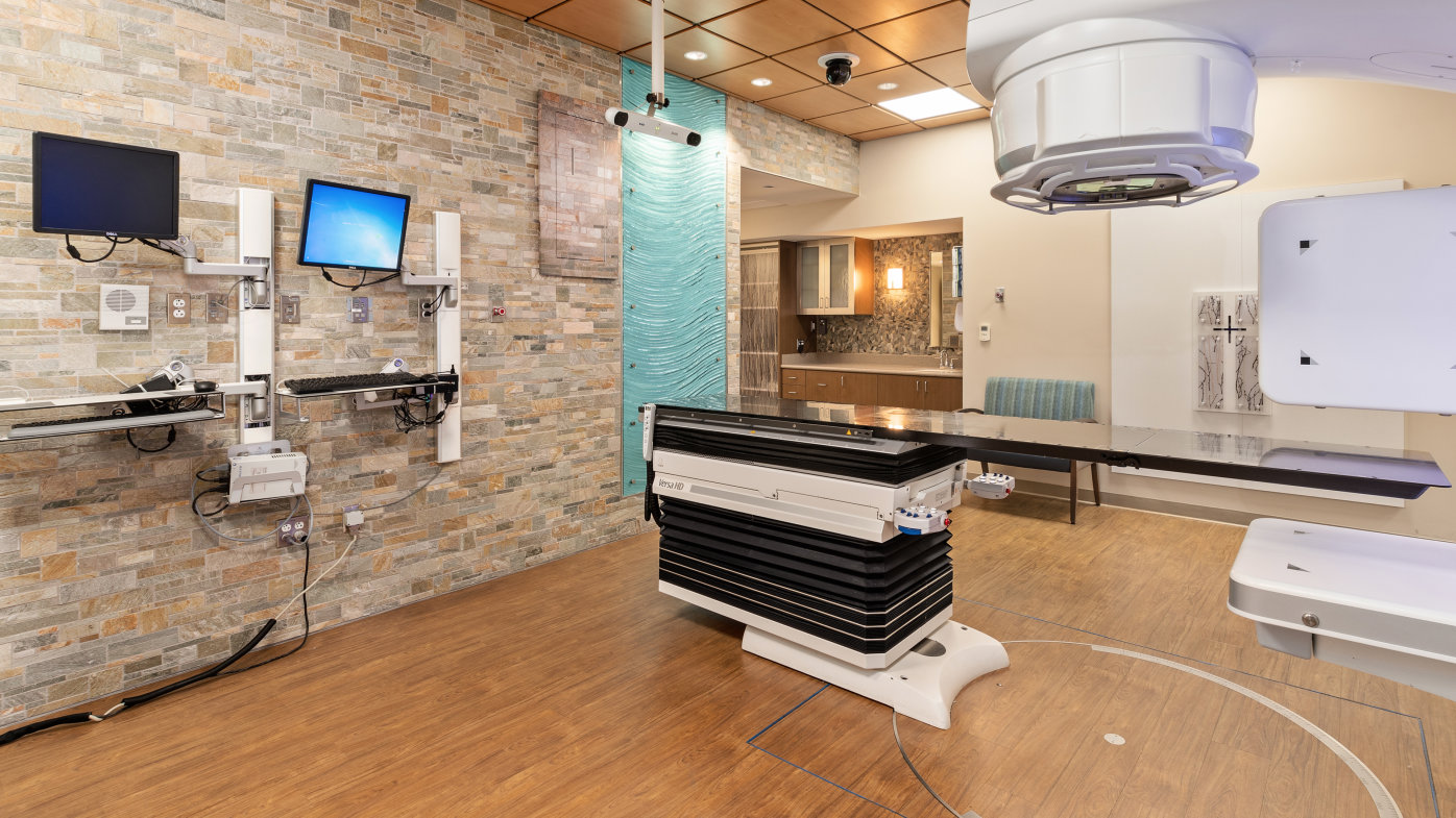 The Elekta Versa HD is an advanced radiation technology that treats a range of tumors with pinpoint precision for better outcomes. 