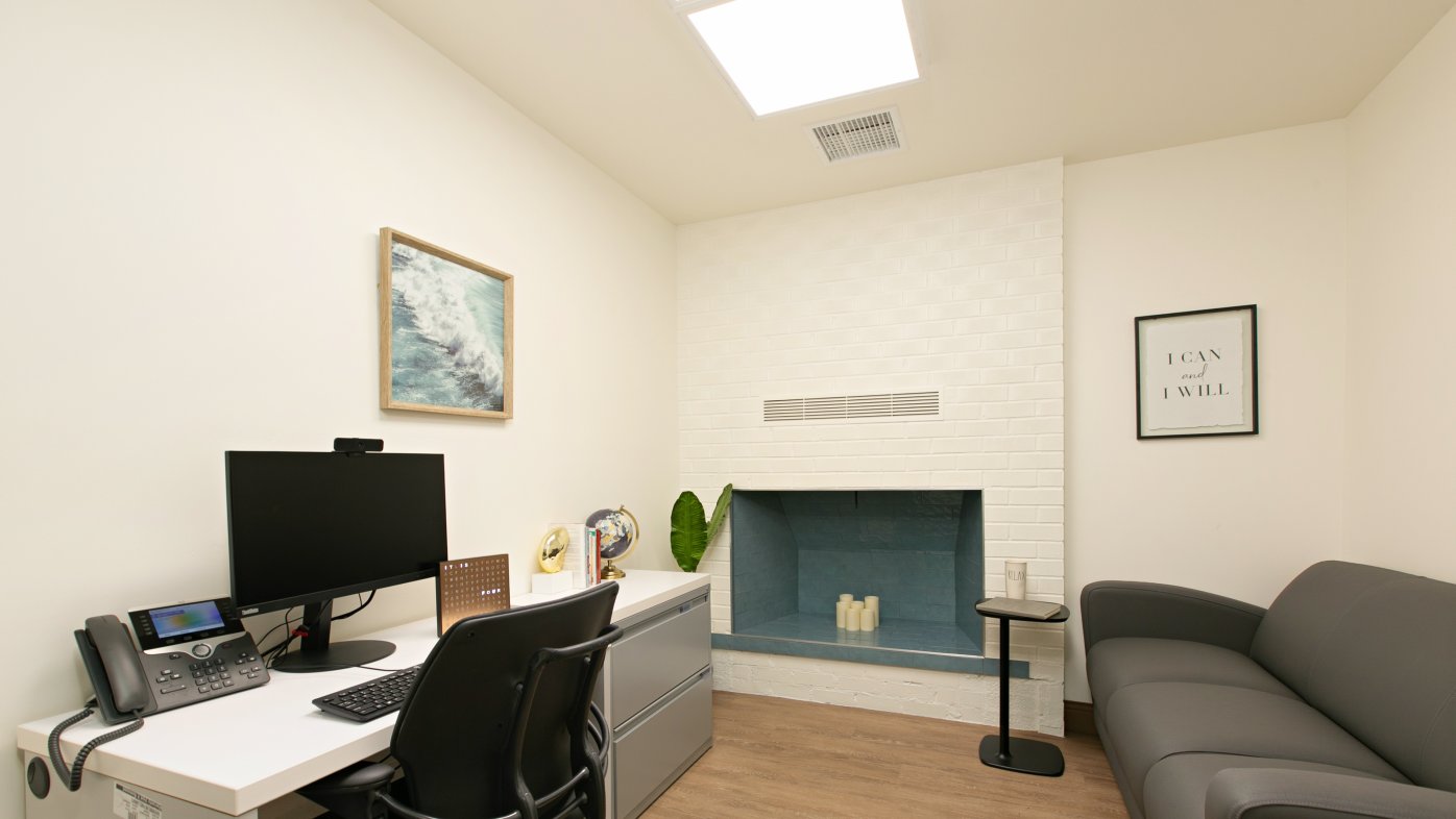 Sharp McDonald Center patient consultation room