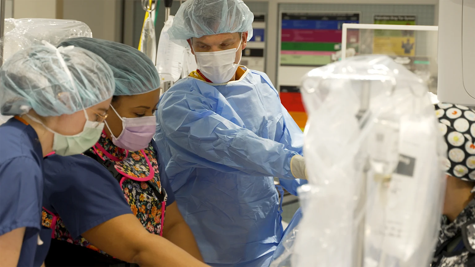 Dr. Justin Cox performing a surgery at Sharp Memorial Hospital in San Diego