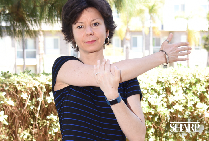 Midday-stretches-HN1388-Olga-Arm-Shoulder-DSC-1780-Body-Logo-Sized