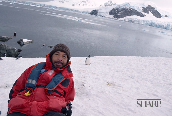 Dan-Nodalo-runs-Antarctic-marathon-HN1594-Nodalo-Penguin-Logo-Sized