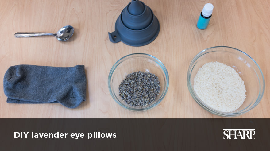 Make your own lavender eye pillow (video)