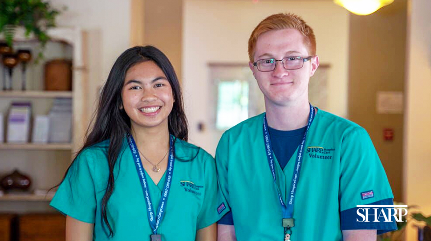 Two Teen Sharp HospiceCare Volunteers Share Their Story | Sharp HealthCare