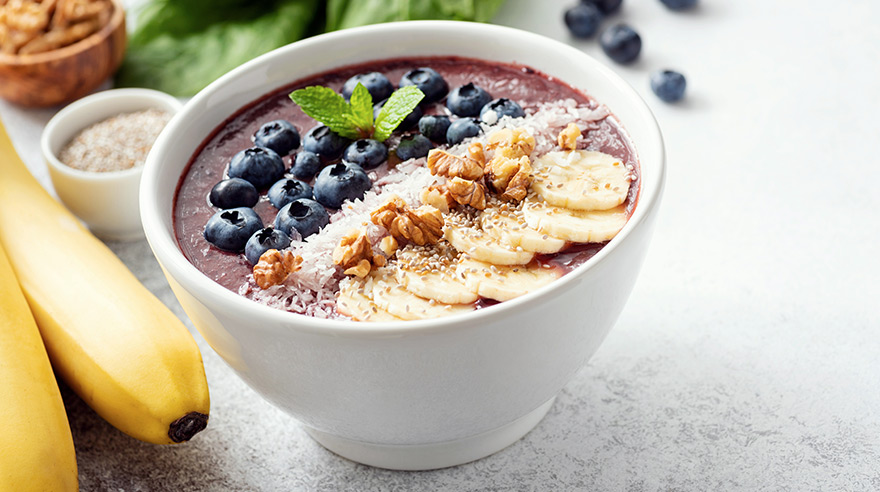 Berry and nut smoothie bowl