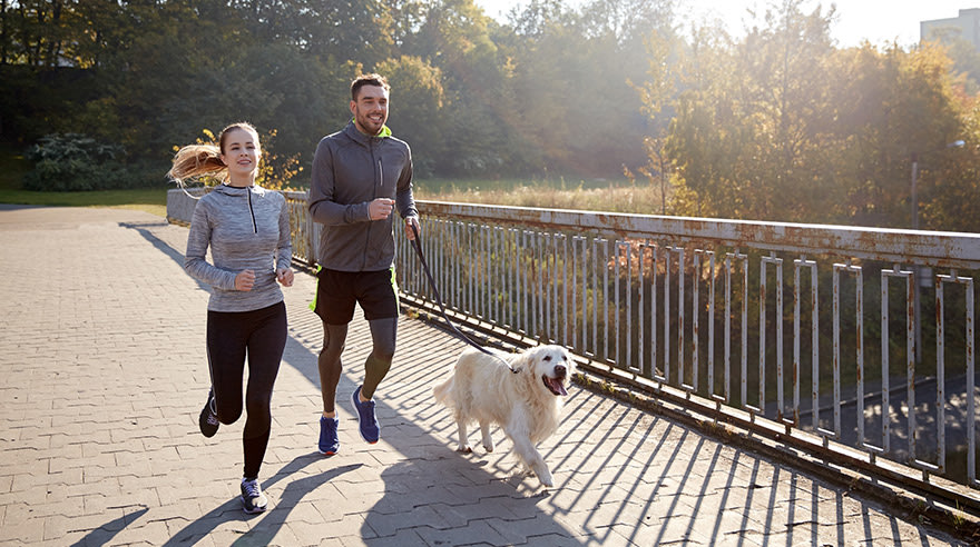 What to Wear on a Run When It’s Hot or Cold | Sharp HealthCare