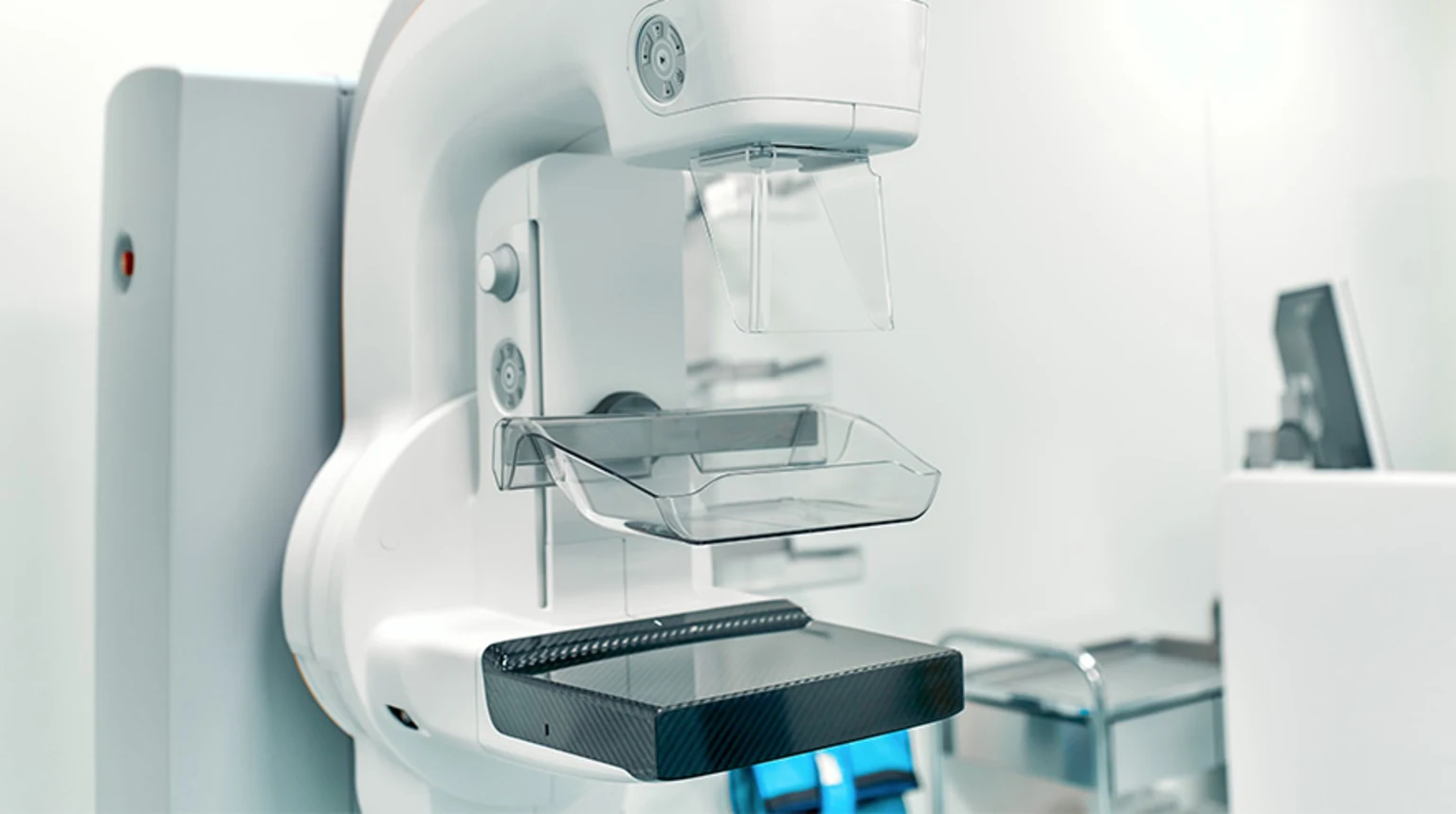 Mammogram advancements HN3132 iStock 1311077677 Sized