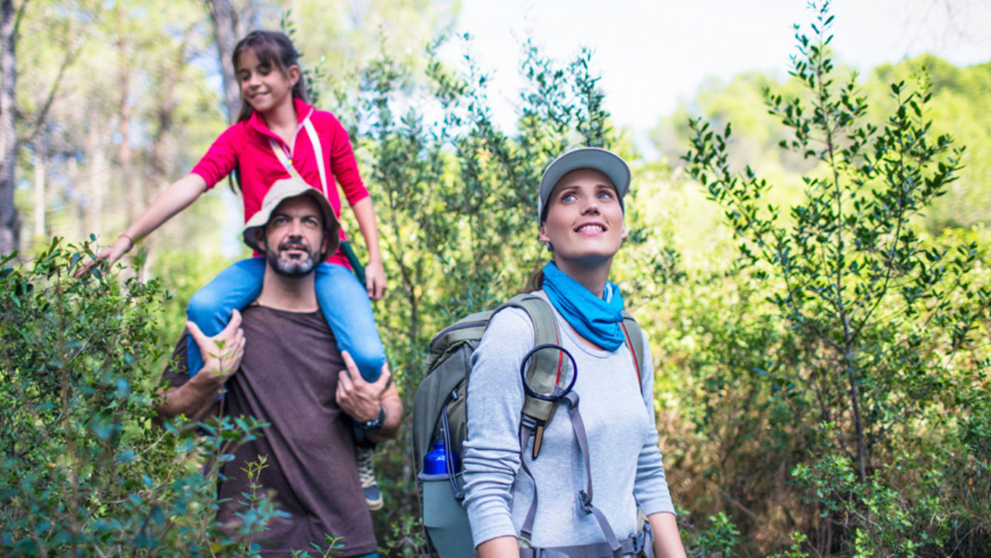 Someone Outside 5 Ways Being Outdoors Can Make You Healthier and Happier | Sharp HealthCare