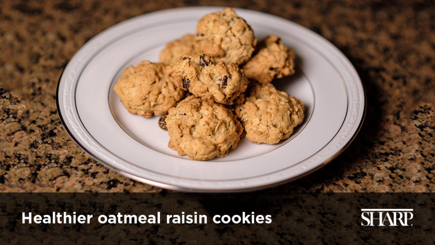 Healthier oatmeal raisin cookies (recipe)