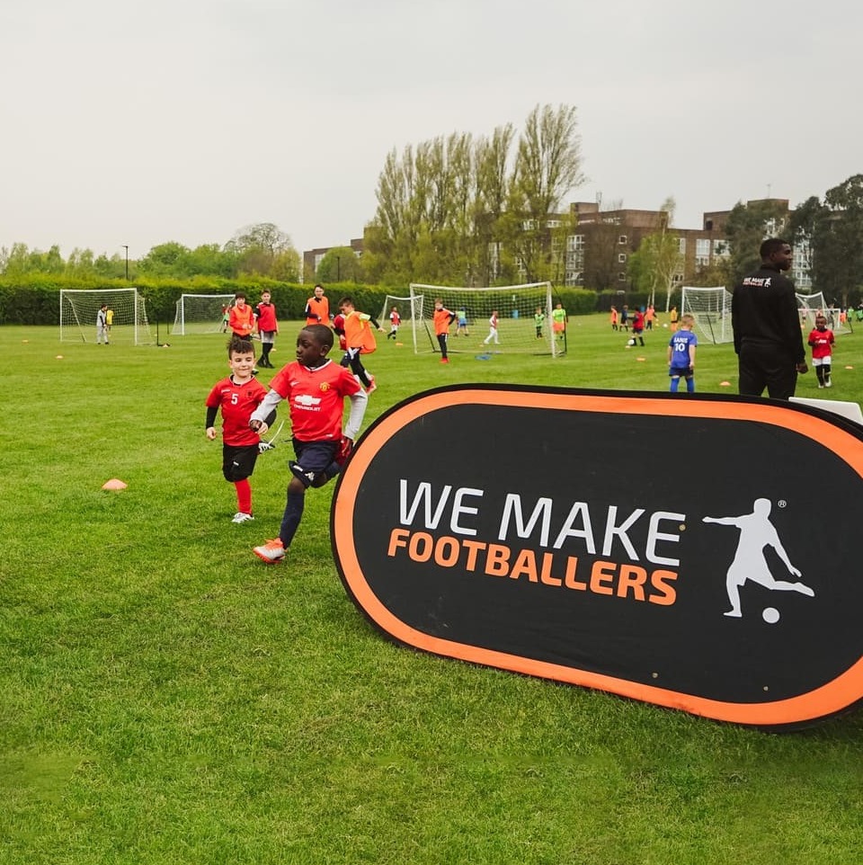 Top Benefits of Football Coaching for Children in the UK
