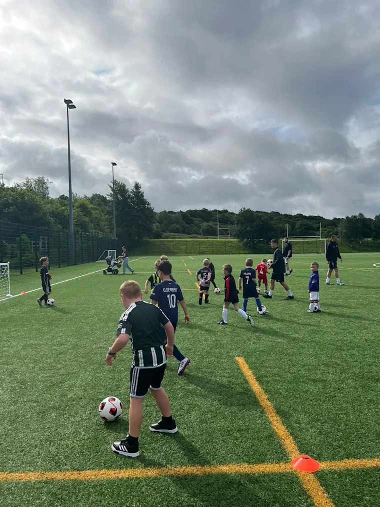 Unlock Your Child's Full Potential with 1-2-1 Training at We Make Footballers Blackwood