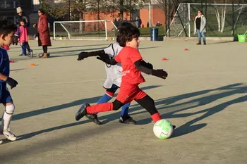 3 ways to perfect your football shooting technique