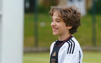 Kickstarting Your Child's Soccer Journey: A Parent's Guide to Youth Soccer Coaching in Isleworth
