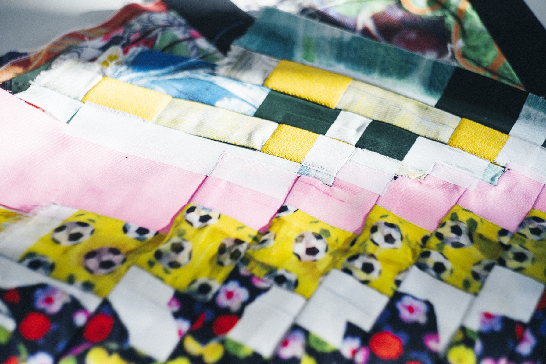 works by Wataru Tominaga