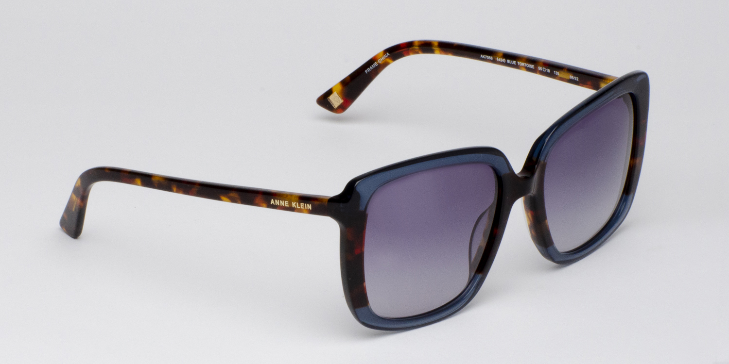 Tortoise AK7066 Sunglasses | eyecarecenter display picture 3
