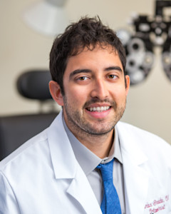 Dr. Carlos Giraldo, OD