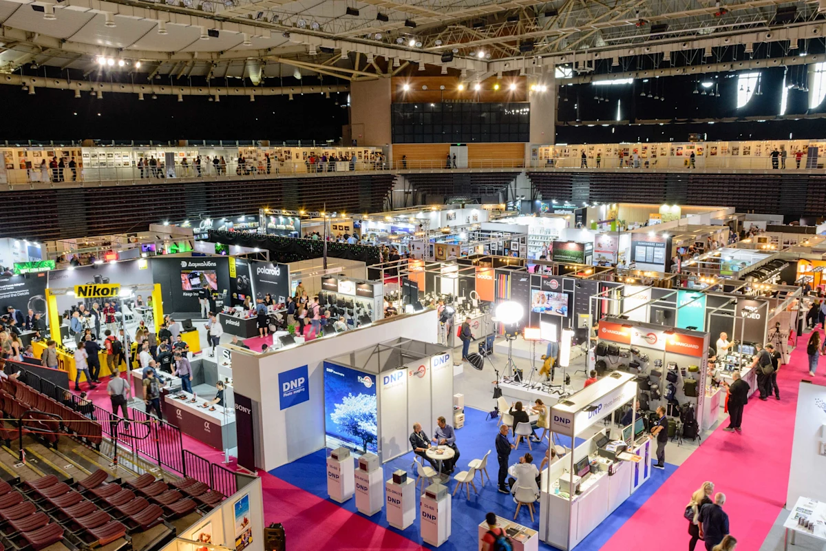 Aura Photography at Expos: How It Brings Foot Traffic and Creates Buzz