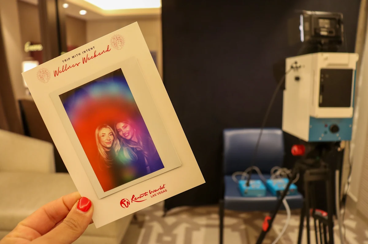 Aura Photography Studio vs Aura Photography at Events: Which Is Right for You?