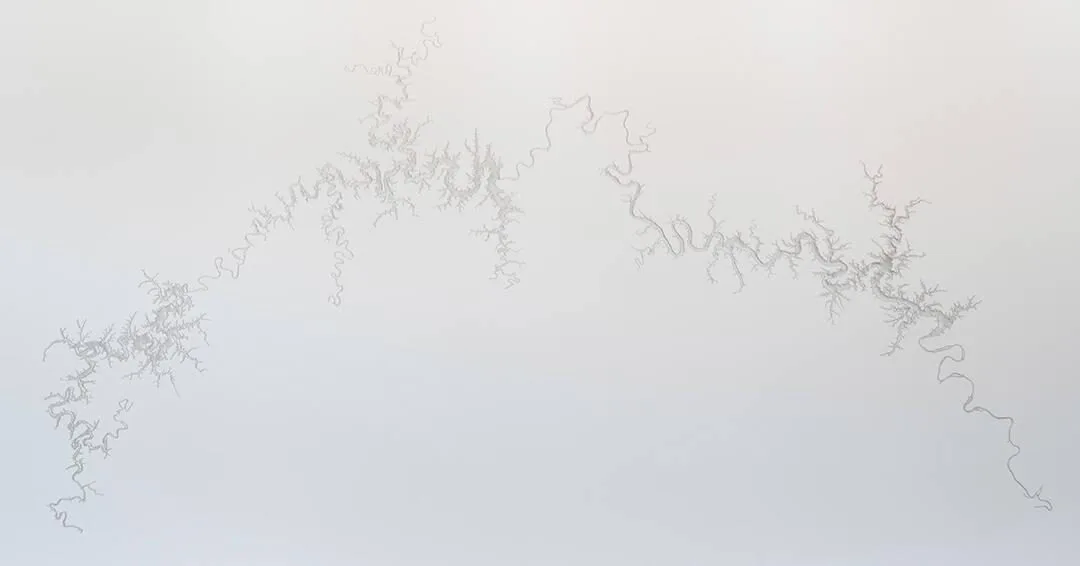 Maya Lin, Silver Upper White River, 2015, recycled silver, 131 in. × 20ft. × 3/8 in. Crystal Bridges Museum of American Art, Bentonville, Arkansas, 2015.14. Photography by Edward C. Robison III.