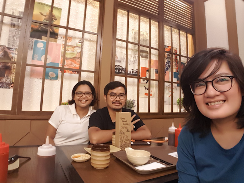 Even though tomorrow is Monday, I got dinner with the Mardiansyah on Sunday night 🤓 at Kota...