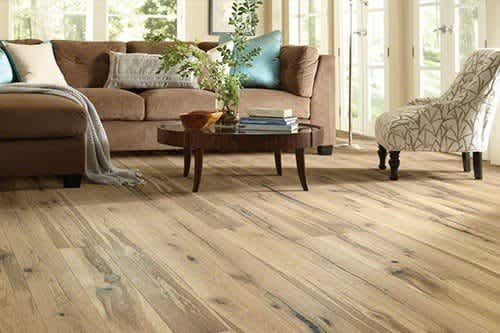 Pros-and-cons-of-handscraped-hardwood-flooring
