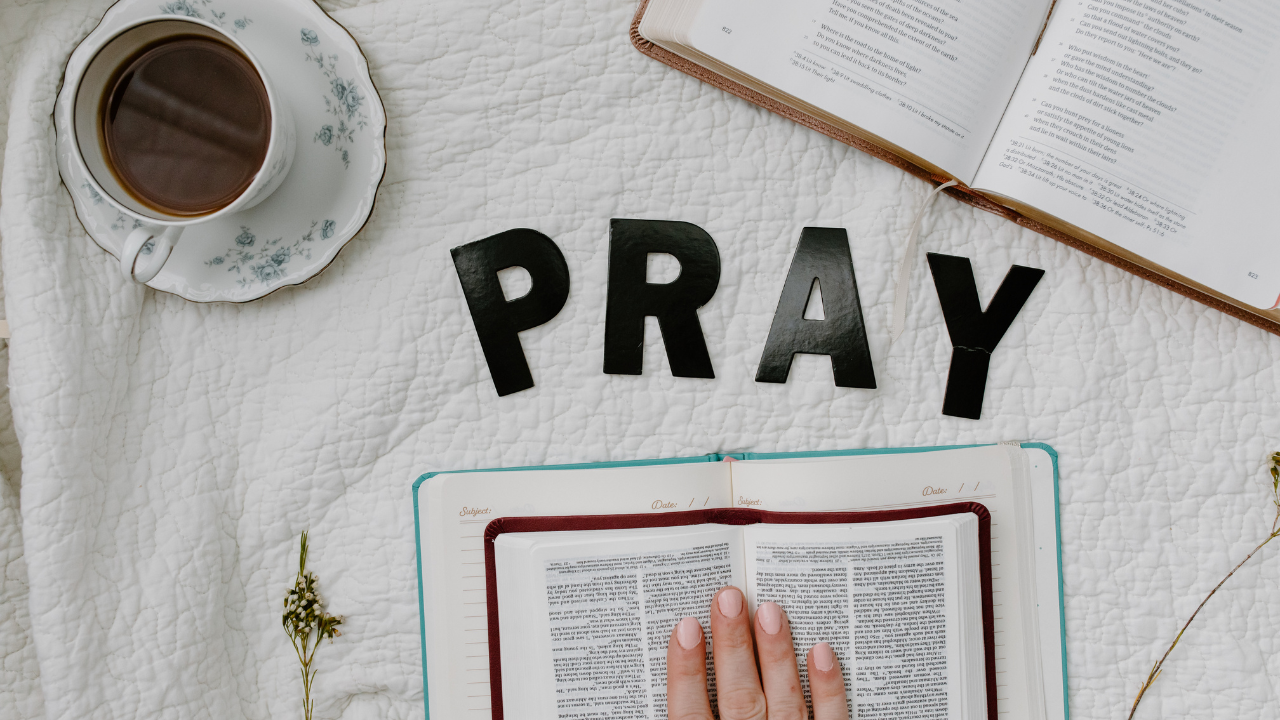 15 Versets sur lesquels t’appuyer pour demander quelque chose à Dieu