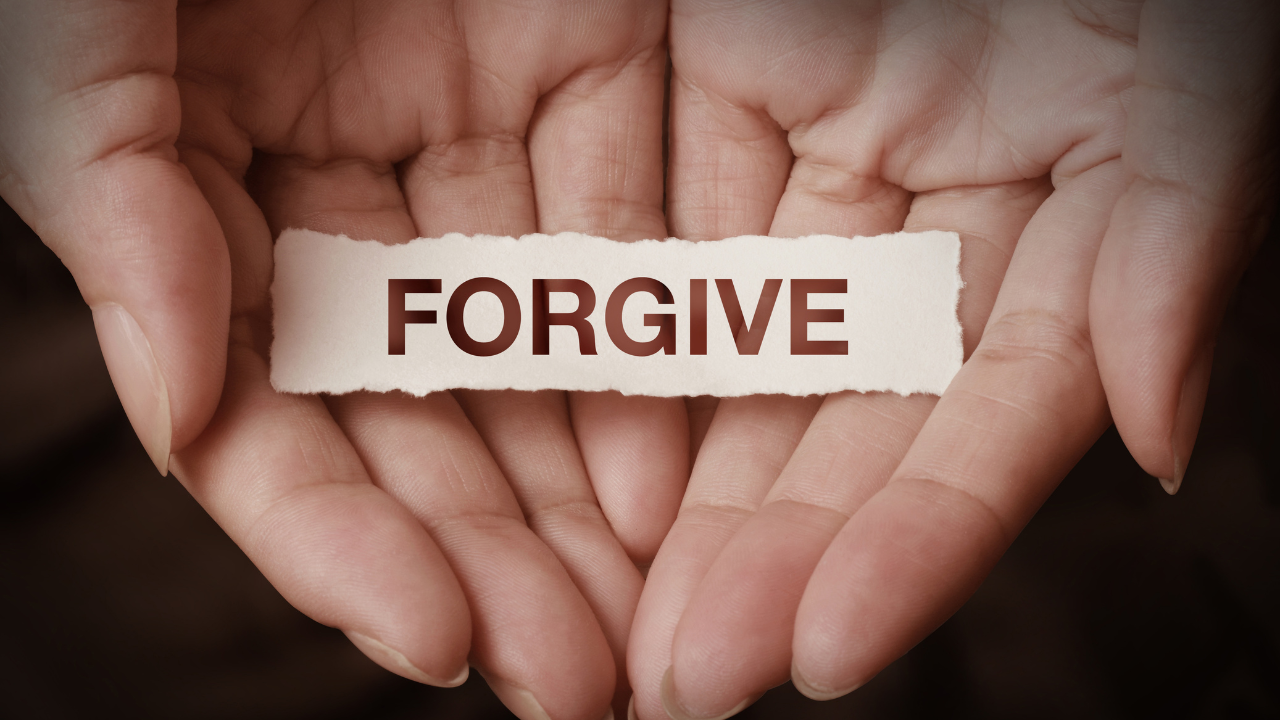9 Versets sur les bienfaits du pardon