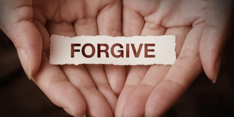 9 Versets sur les bienfaits du pardon