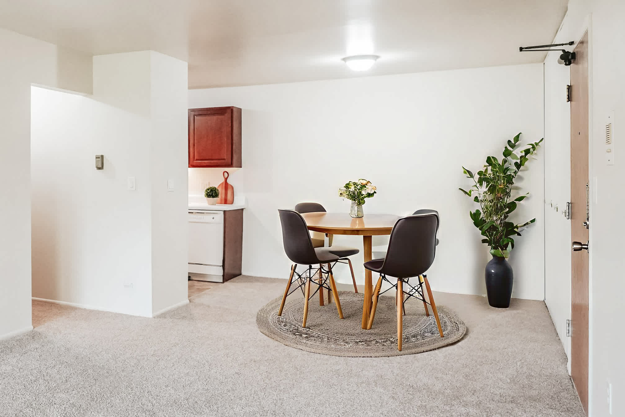 The Bagley - 1 Bed 1 Bath - Dining Room