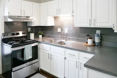 The Earhart #3 - 2 Bed 1 Bath - Kitchen