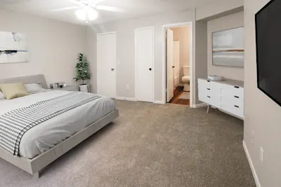 Valencia - 2 Bed 2 Bath - Primary Bedroom
