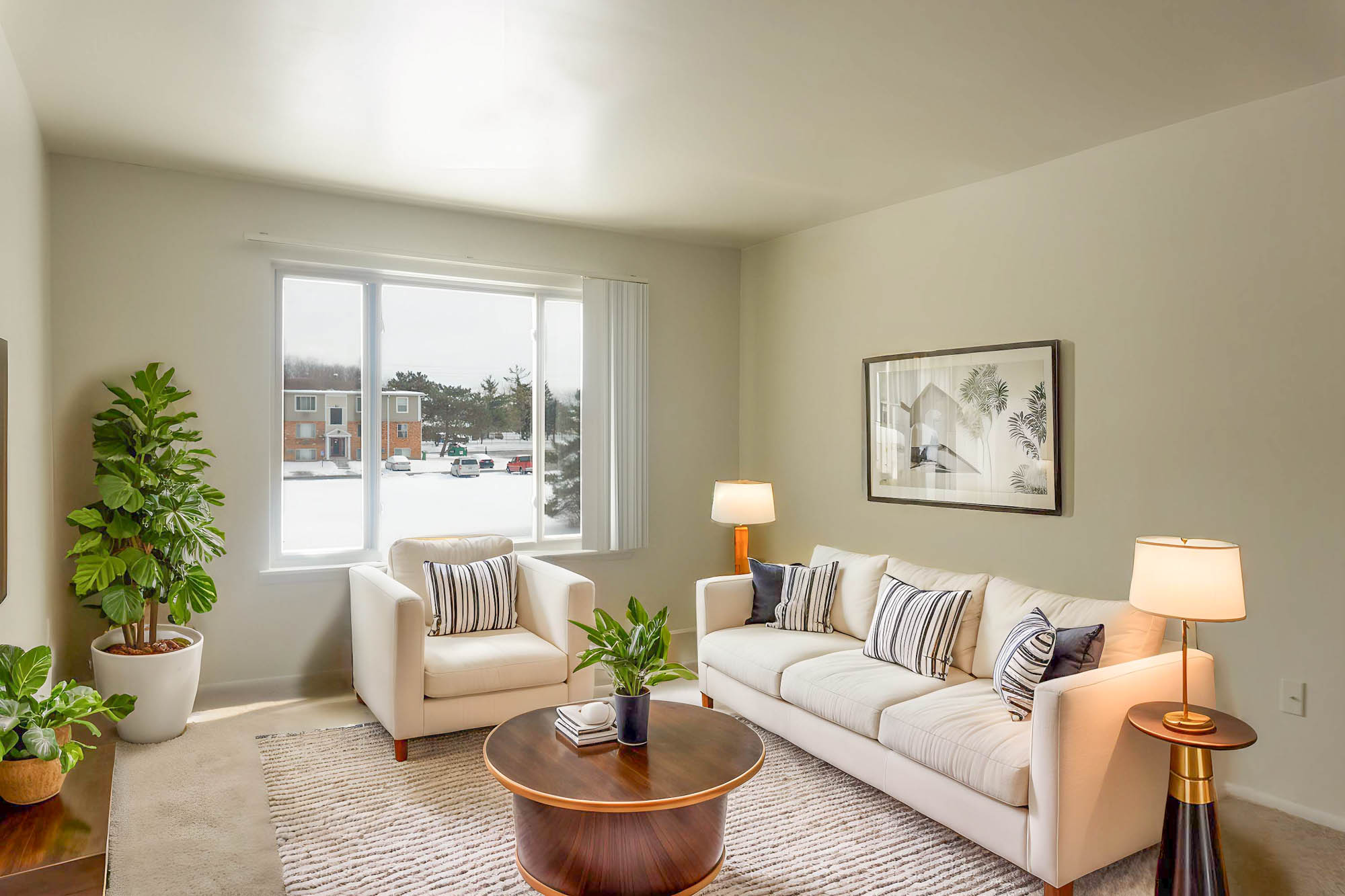 Carpenter - 1 Bed 1 Bath - Living Room